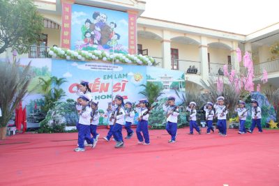 ​ CHƯƠNG TRÌNH TRẢI NGHIỆM: “BÉ LÀM CHIẾN SỸ TÝ HON” TRƯỜNG MẦM NON SƠN HÀ ​