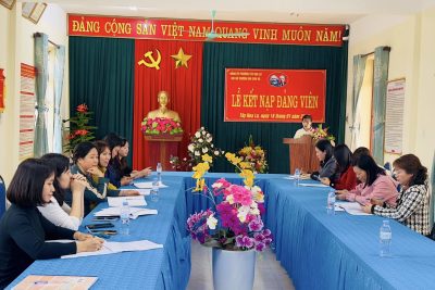 🌻🇻🇳🌻CHI BỘ TRƯỜNG MẦM NON SƠN HÀ KẾT NẠP ĐẢNG VIÊN MỚI🇻🇳