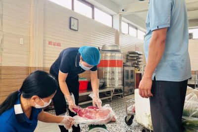 Bếp ăn ngăn nắp – Vệ sinh sạch sẽ – Dinh dưỡng đủ đầy cho bé yêu!